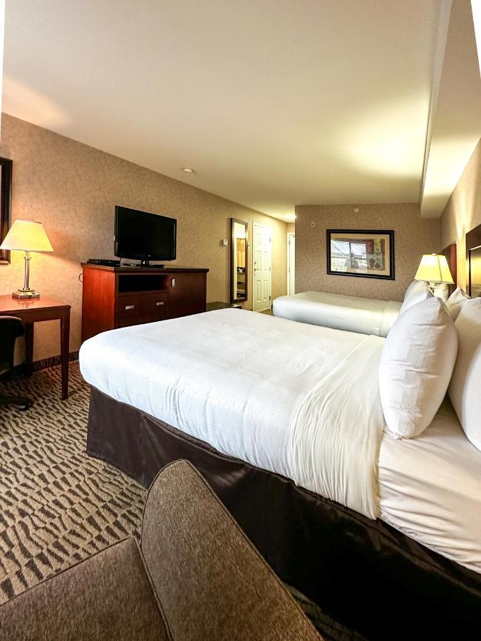Prestige Aberdeen Lodge แคมลูปส์ ภายนอก รูปภาพ