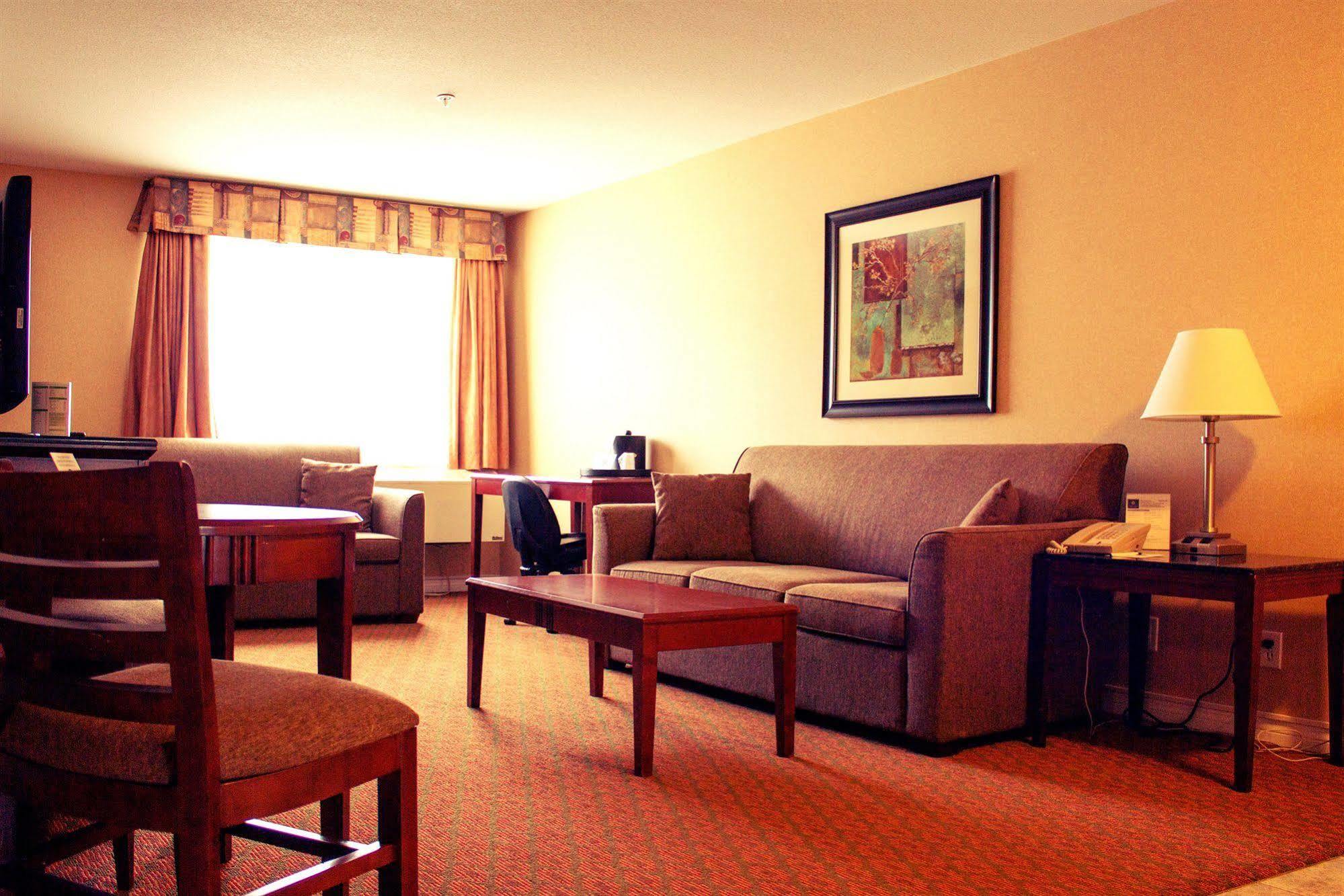 Prestige Aberdeen Lodge แคมลูปส์ ภายนอก รูปภาพ