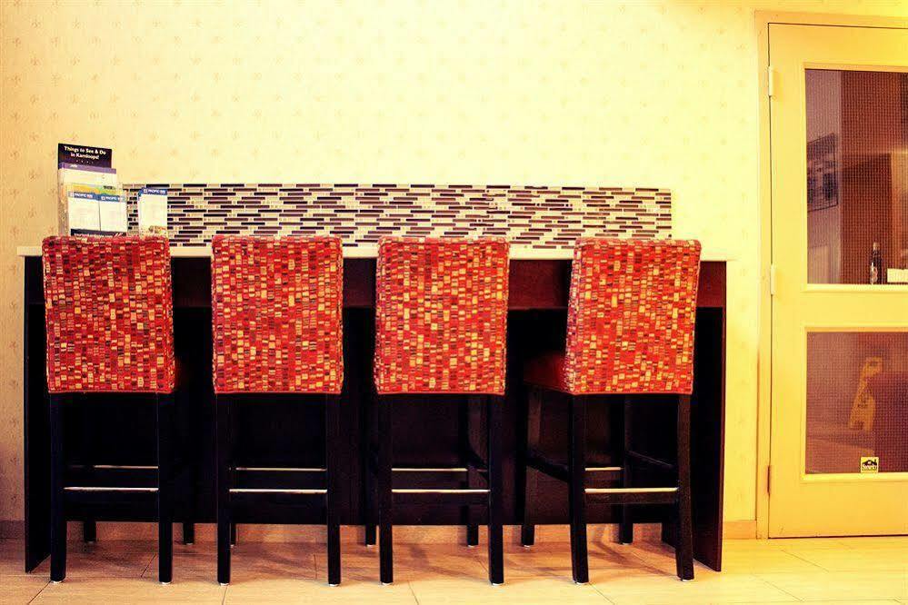Prestige Aberdeen Lodge แคมลูปส์ ภายนอก รูปภาพ